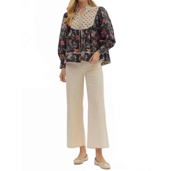 NEW ENTRO floral yoke long sleeved top in black - Picture 5 of 5